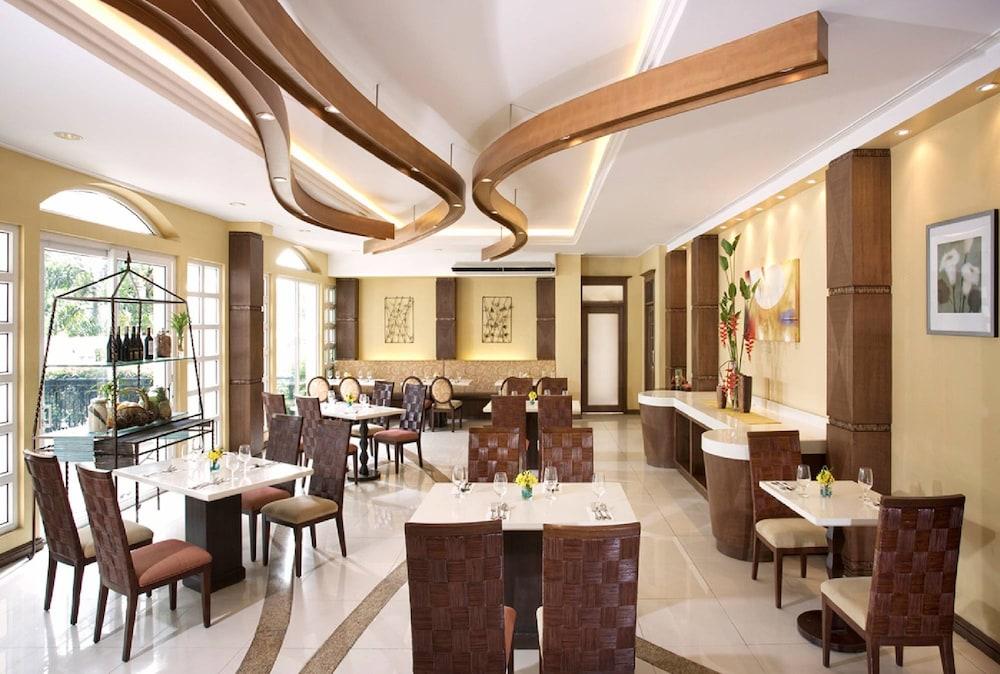 Hotel Venezia Legazpi Extérieur photo